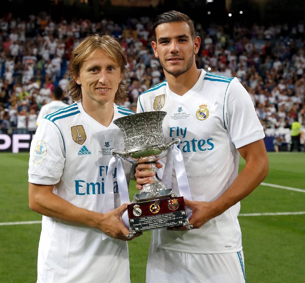 特奥：“在对阵那不勒斯的比赛前，我去探望了米兰队。当我离开时，我无法像我想的那样