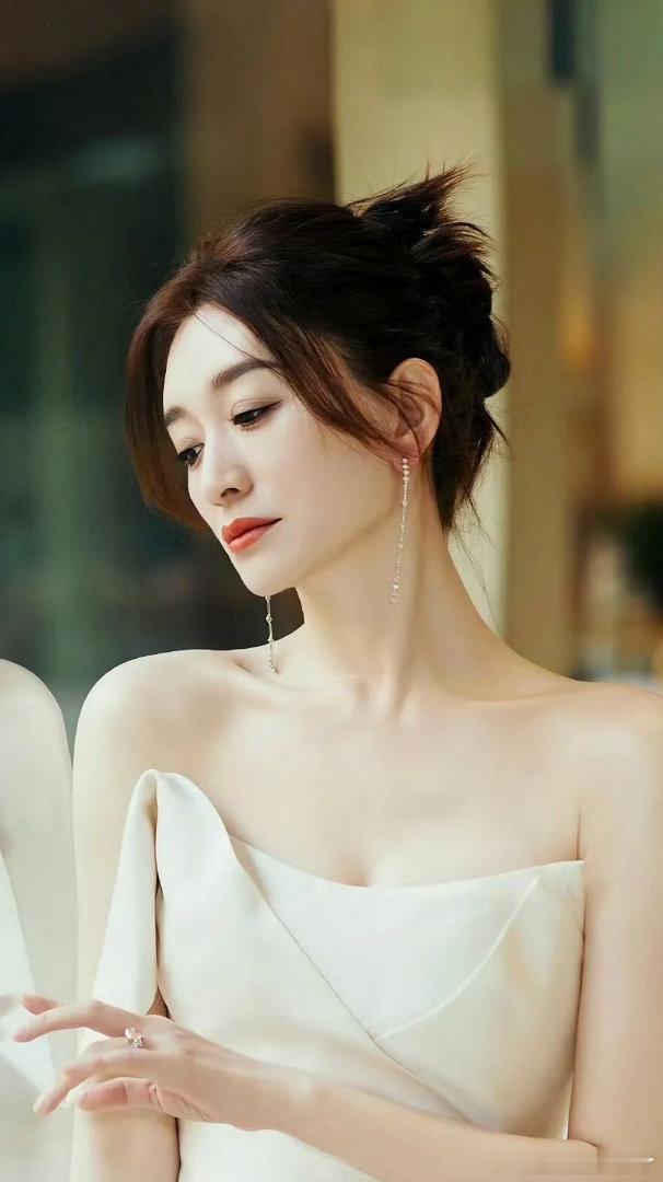 李小冉知道自己笑起来像森碟恭喜李小冉叶一茜认证母女组合！李小冉笑起来明媚可爱竟然
