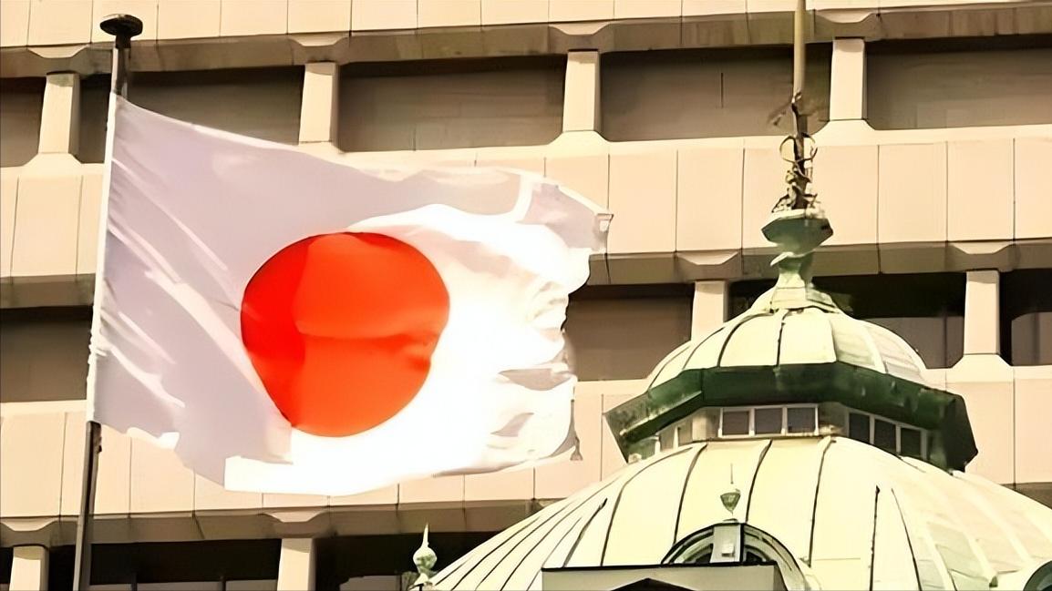 为啥日本的反应这么双标？你看啊，面对苏联和俄罗斯的二战纪念日，日本从来都是默不作