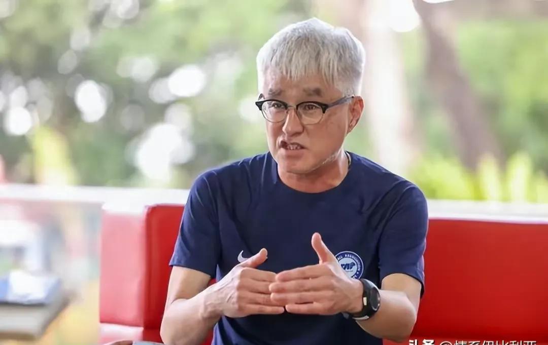 国足要小心了！
新加坡主帅扬言要全力进攻，击败中国男足！
中国男足对阵新加坡赛前