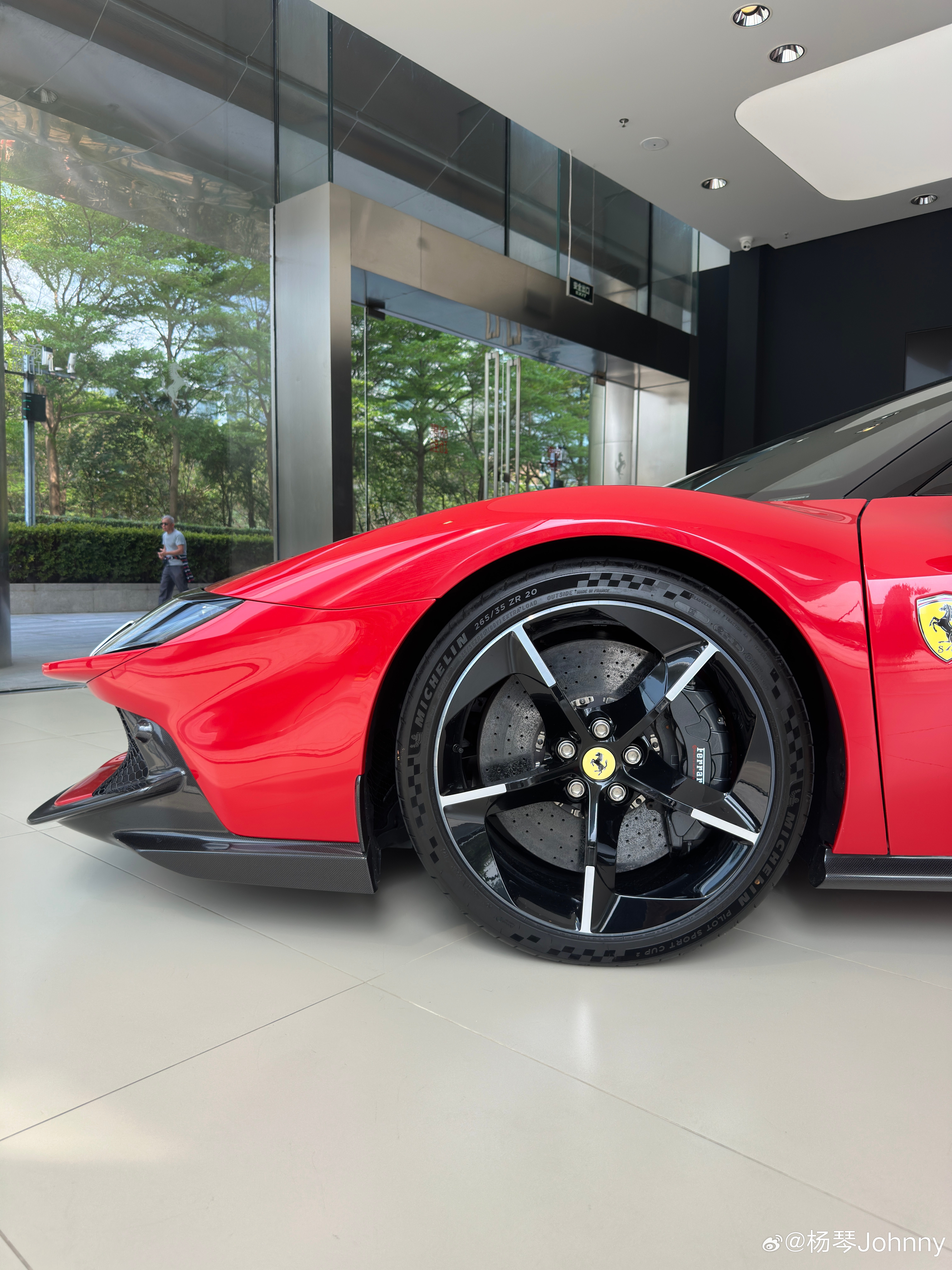 过来拍拍窝法的新作849我与汽车的日常全民拍车法拉利