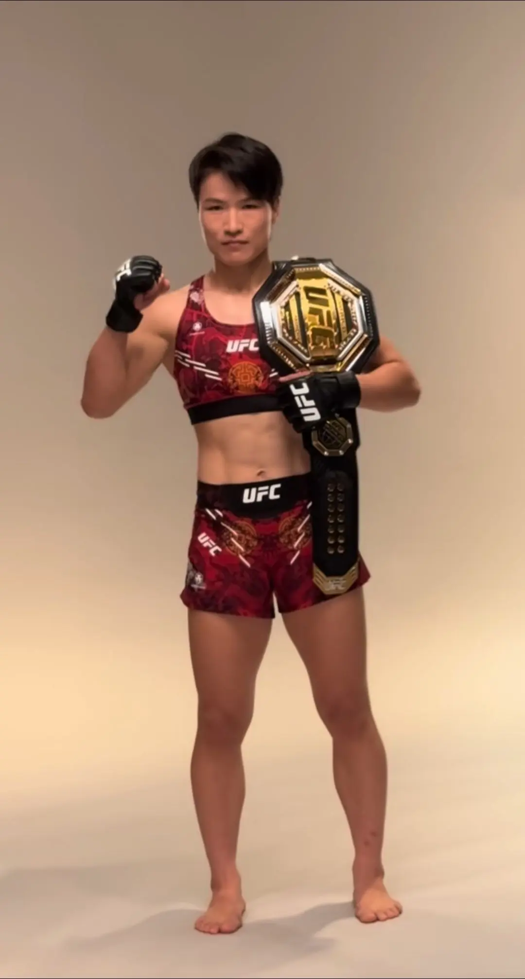 ufc  综合格斗 张伟丽vs苏亚雷斯
