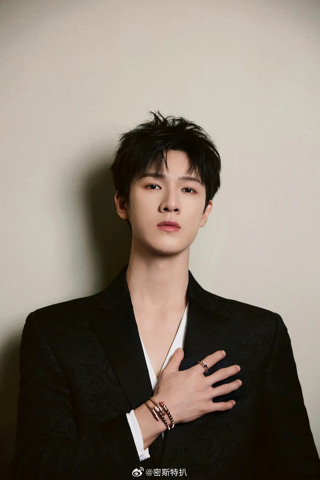 男星的宝格丽官宣图，来点评李昀锐 范丞丞 吴磊 张凌赫 