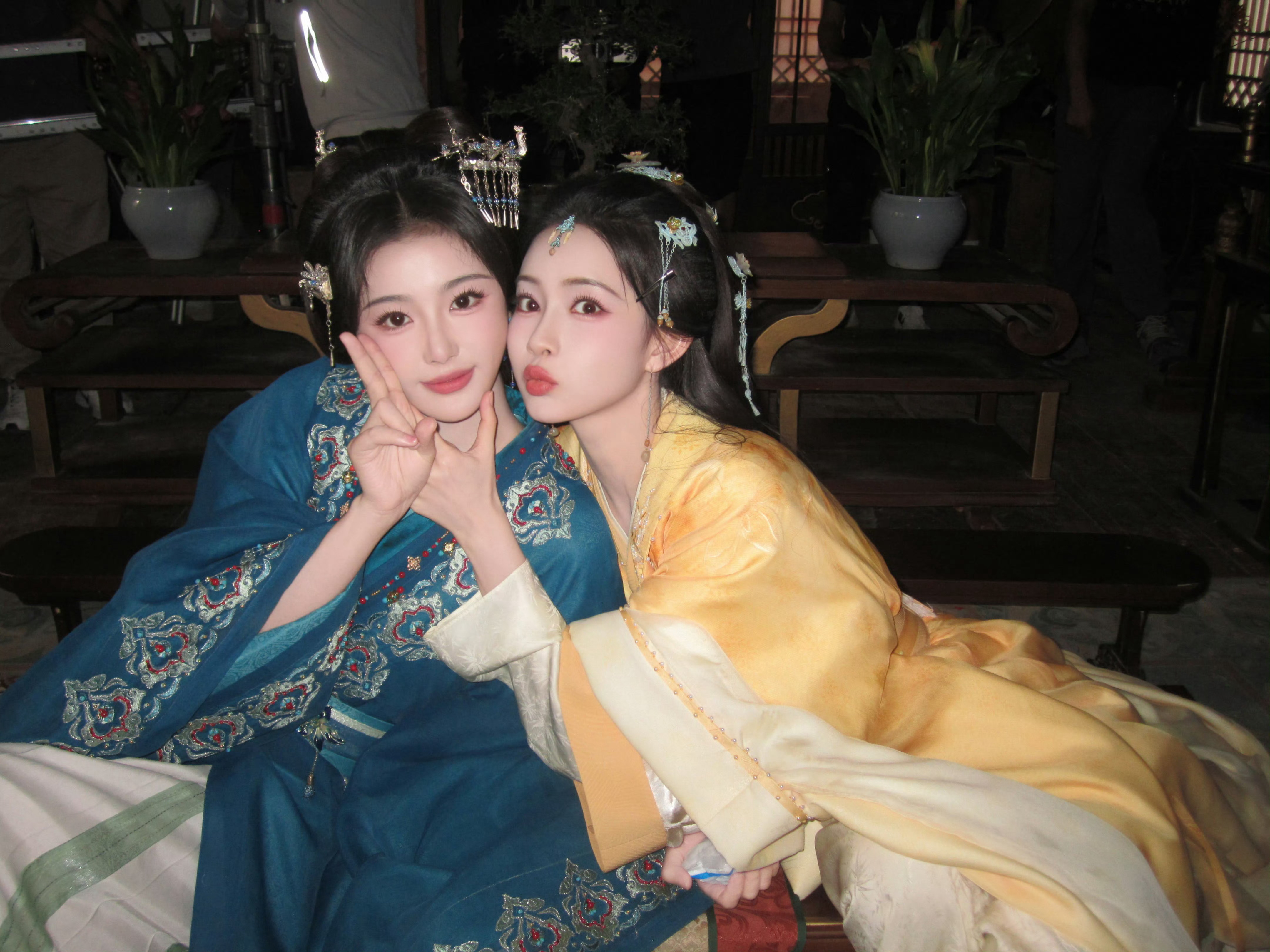 孔雪儿李雁回  ❄️孔雪儿百花杀 260803【图片】百花杀同组艺人提及🎬 ©