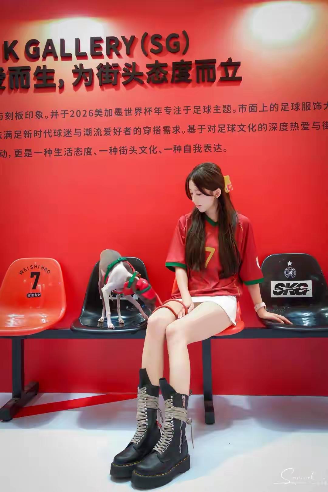 可以线上买不[世界杯][点亮平安灯][大力神杯][助威彩旗]