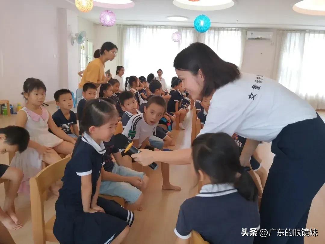青春少年是祖国的希望，他们的快乐成长至关重要。在网络发达的今天，护苗行动意义非凡