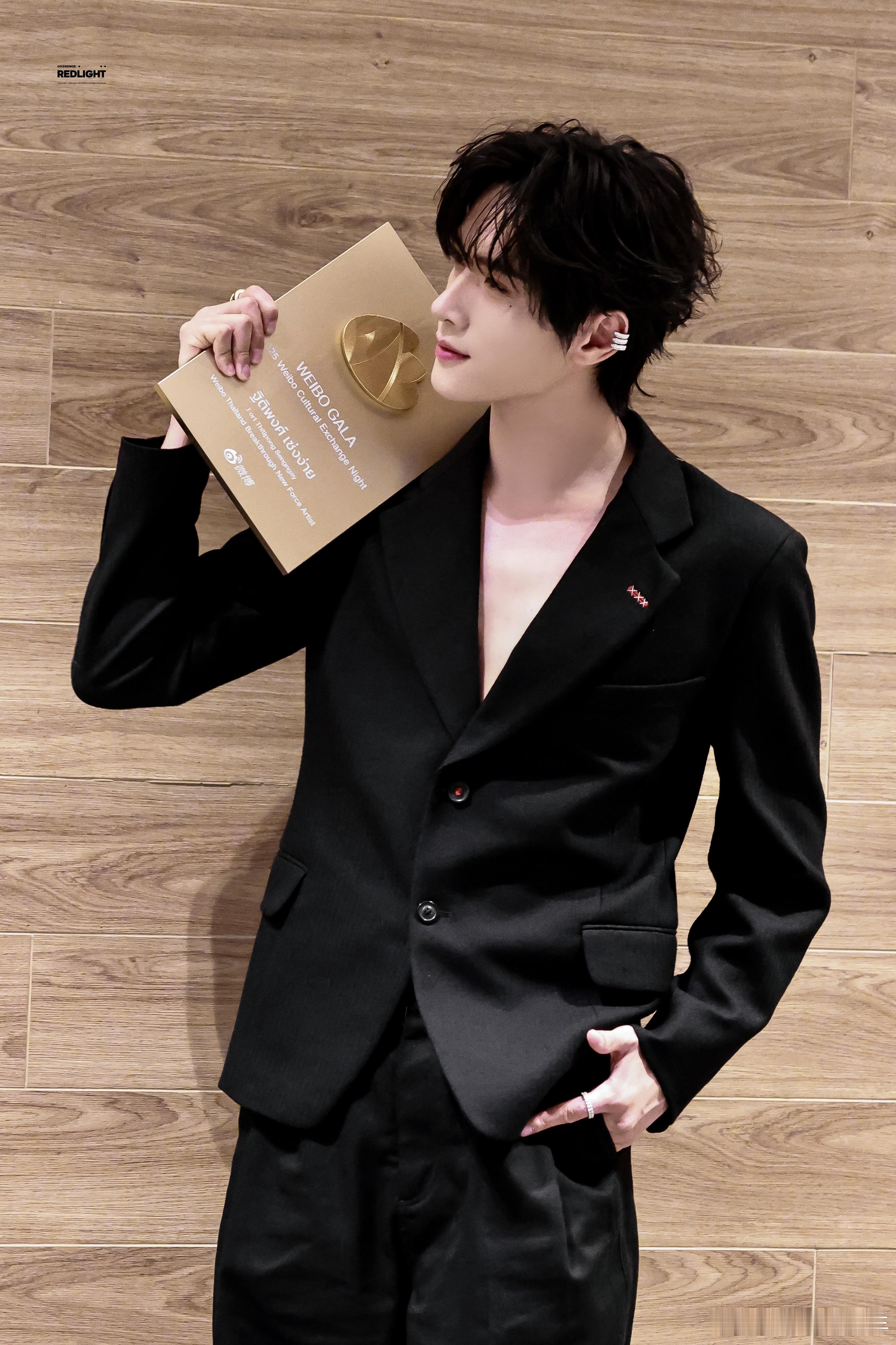 🩷💚愿神明偏爱，佑展丞一往无前🩷💚 