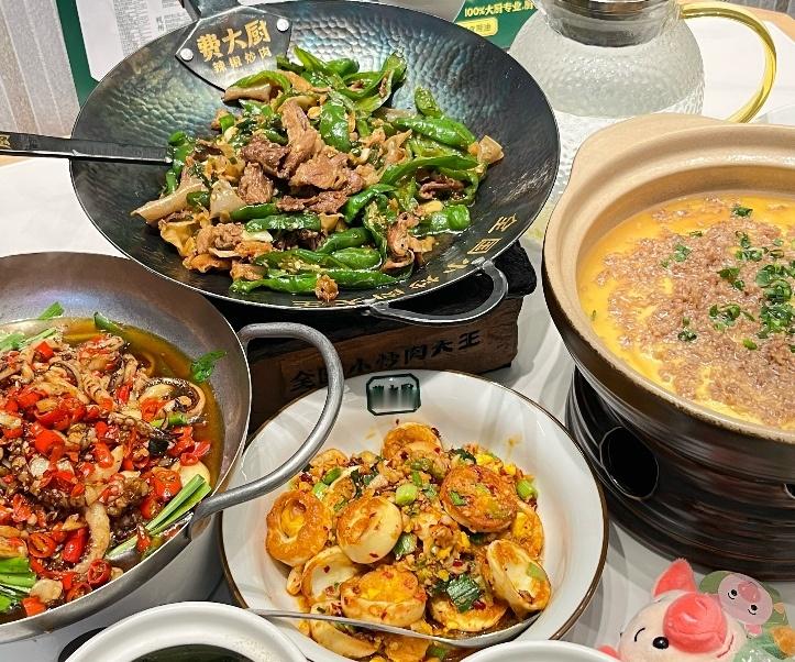 费大厨塌房了吗小炒肉大王称号若撤菜还值68元吗食客的味蕾不会说谎。菜品好不好吃，