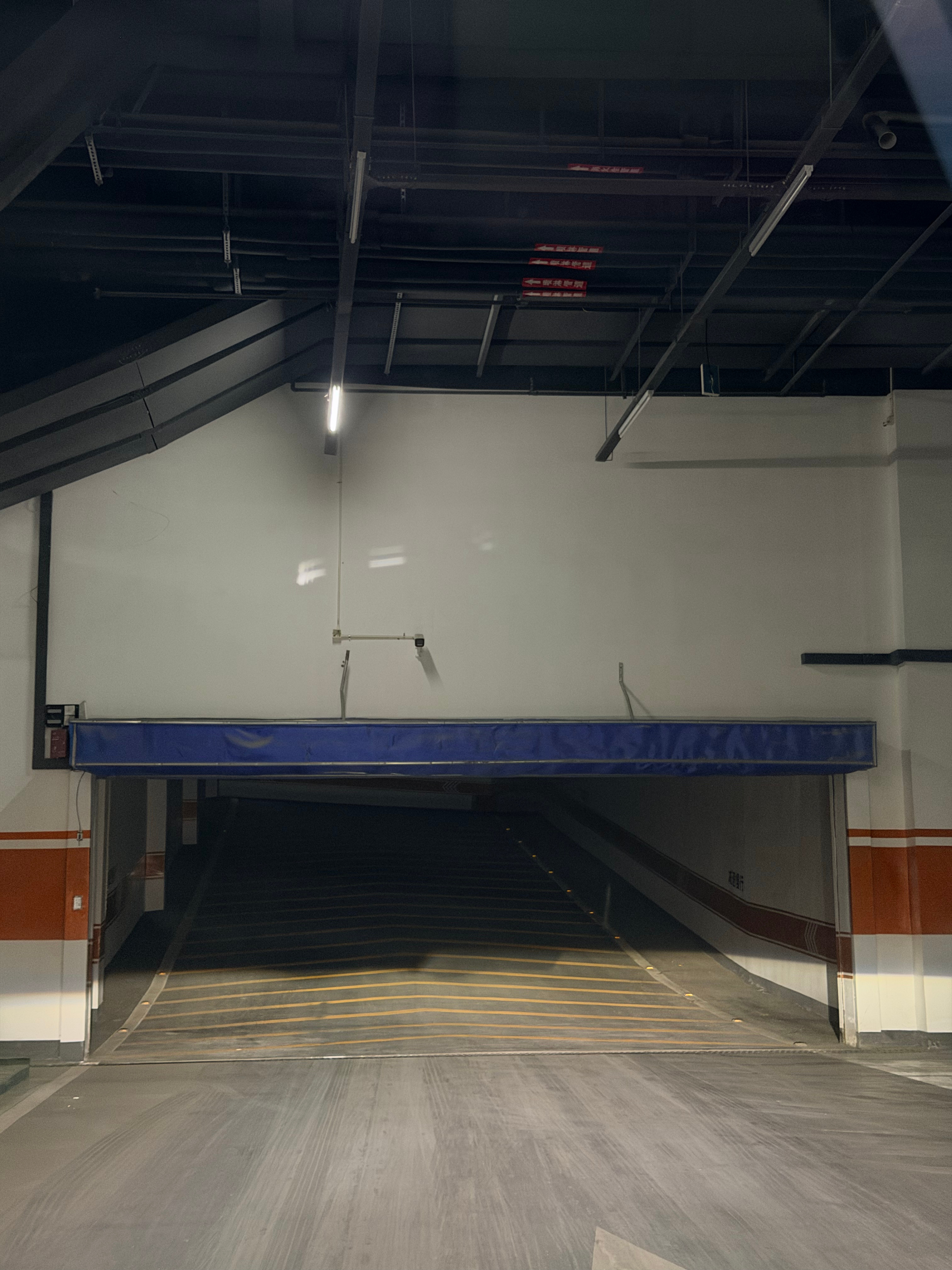 回家咯，留言好像又有好多了，回家品鉴一下小梦狂宠粉丝