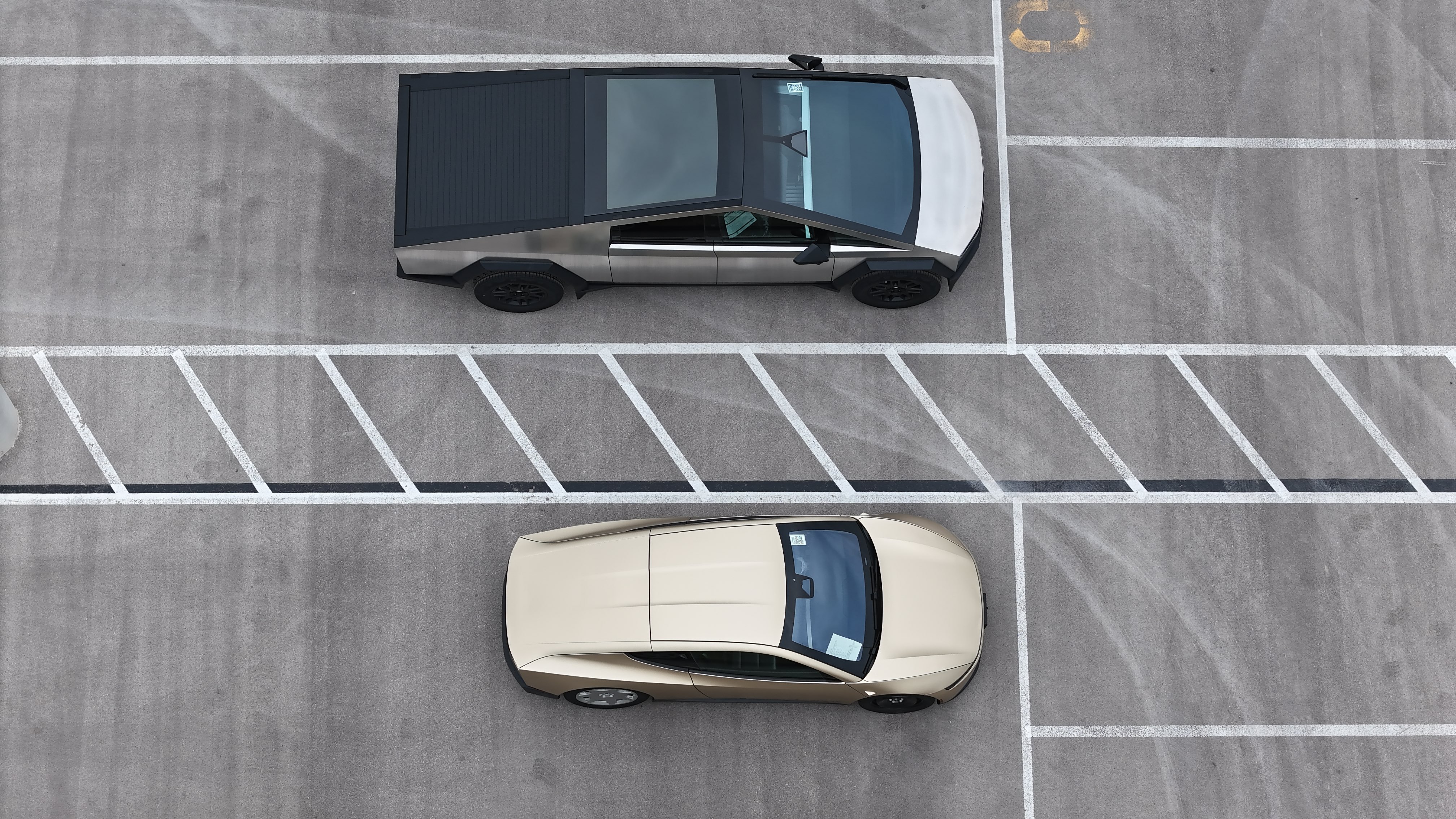 4月3日，特斯拉：FSD监督模式可降低打滑风险。通过特斯拉视觉系统，您的特斯拉车