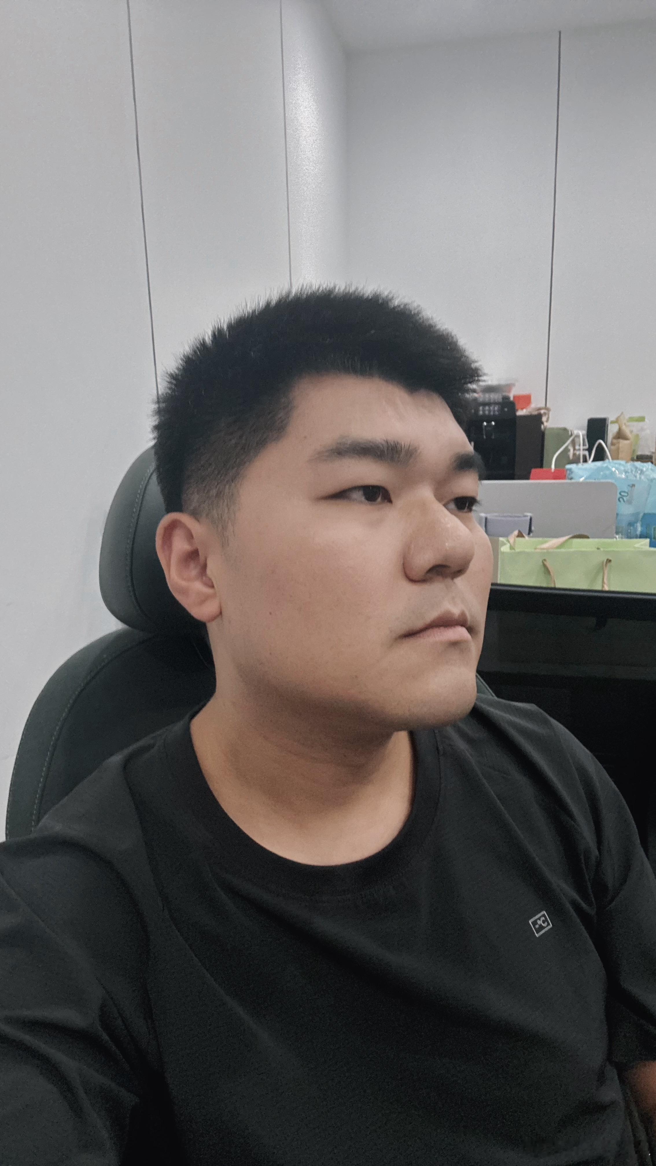 互联网减肥打卡，抽 36 个铁粉红包。每天记录一下体重变化。今天 89 kg，大