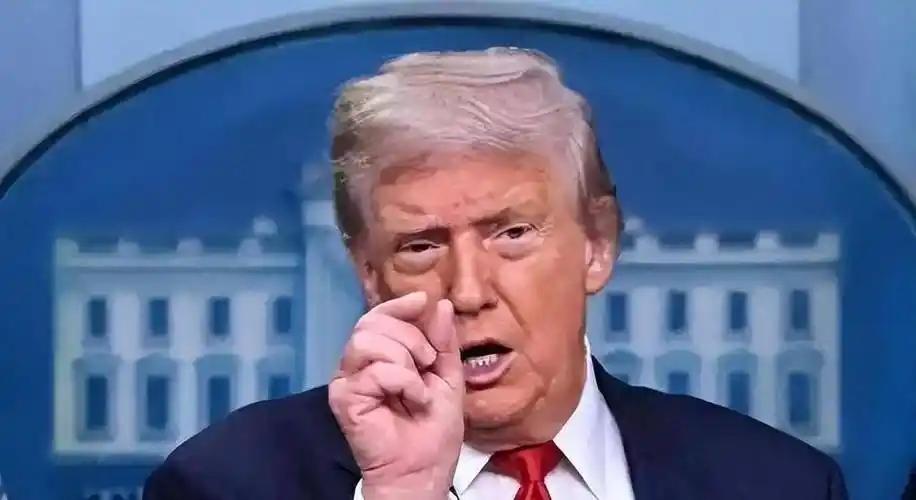 特朗普为逼伊朗乖乖就范准备了5种手段，结果是先对中国来硬的？

美国财政部长贝森