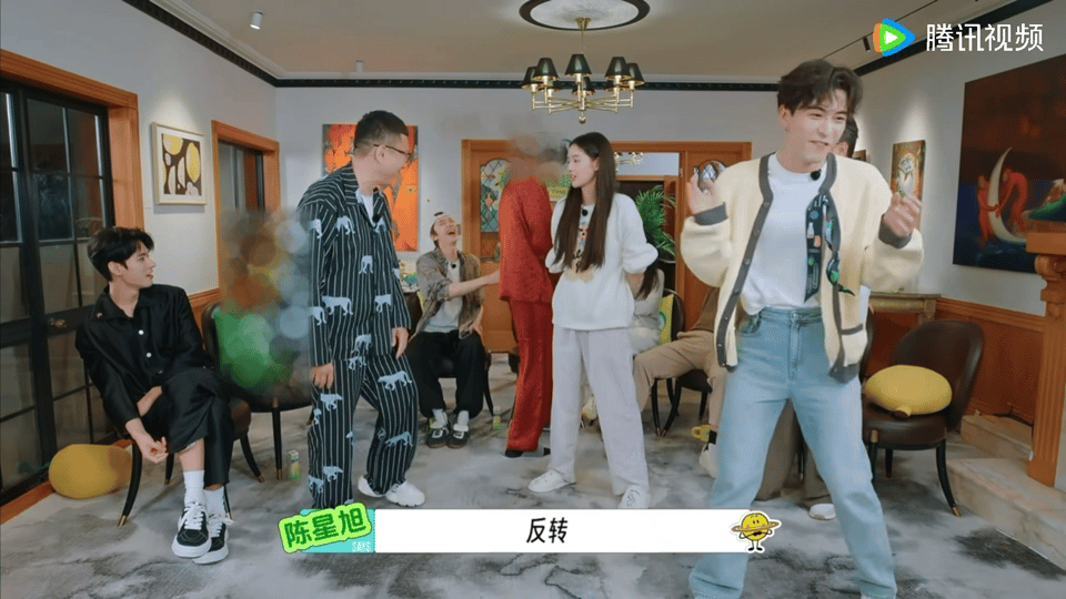王玉雯游戏判官地球超新鲜 王玉雯不仅仅是游戏参与者，更是局势的掌控者，她的细节观