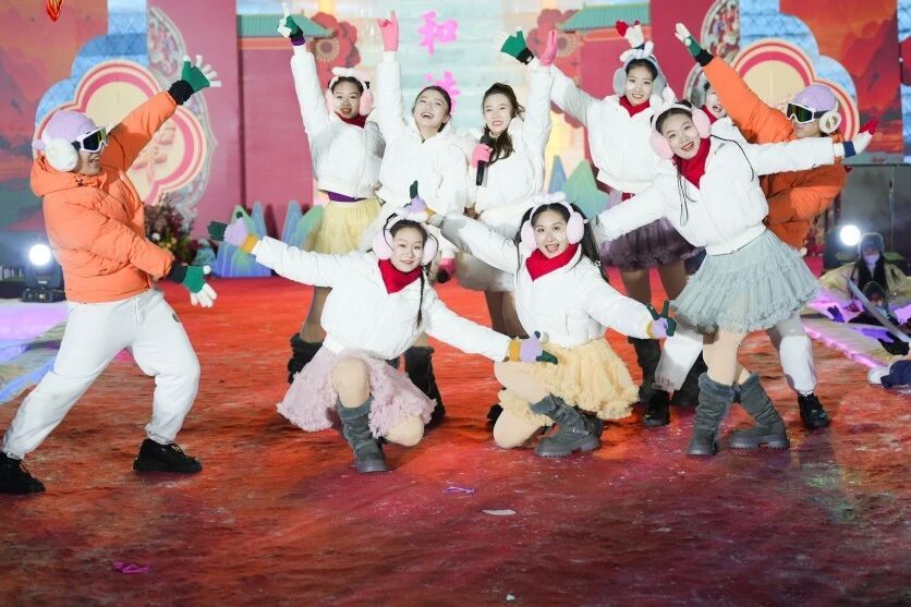 齐呼e起 向美而行“2026 来内蒙古过大年” 春节系列活动在呼和浩特大黑河军事