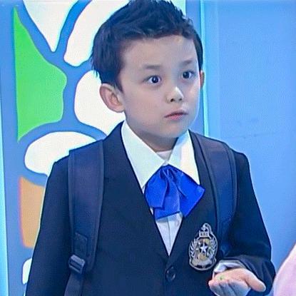 #吴磊尊嘟假嘟#哈啊哈哈哈，磊子哥太可爱了，真的好想看这个反诈电影～ ​​​