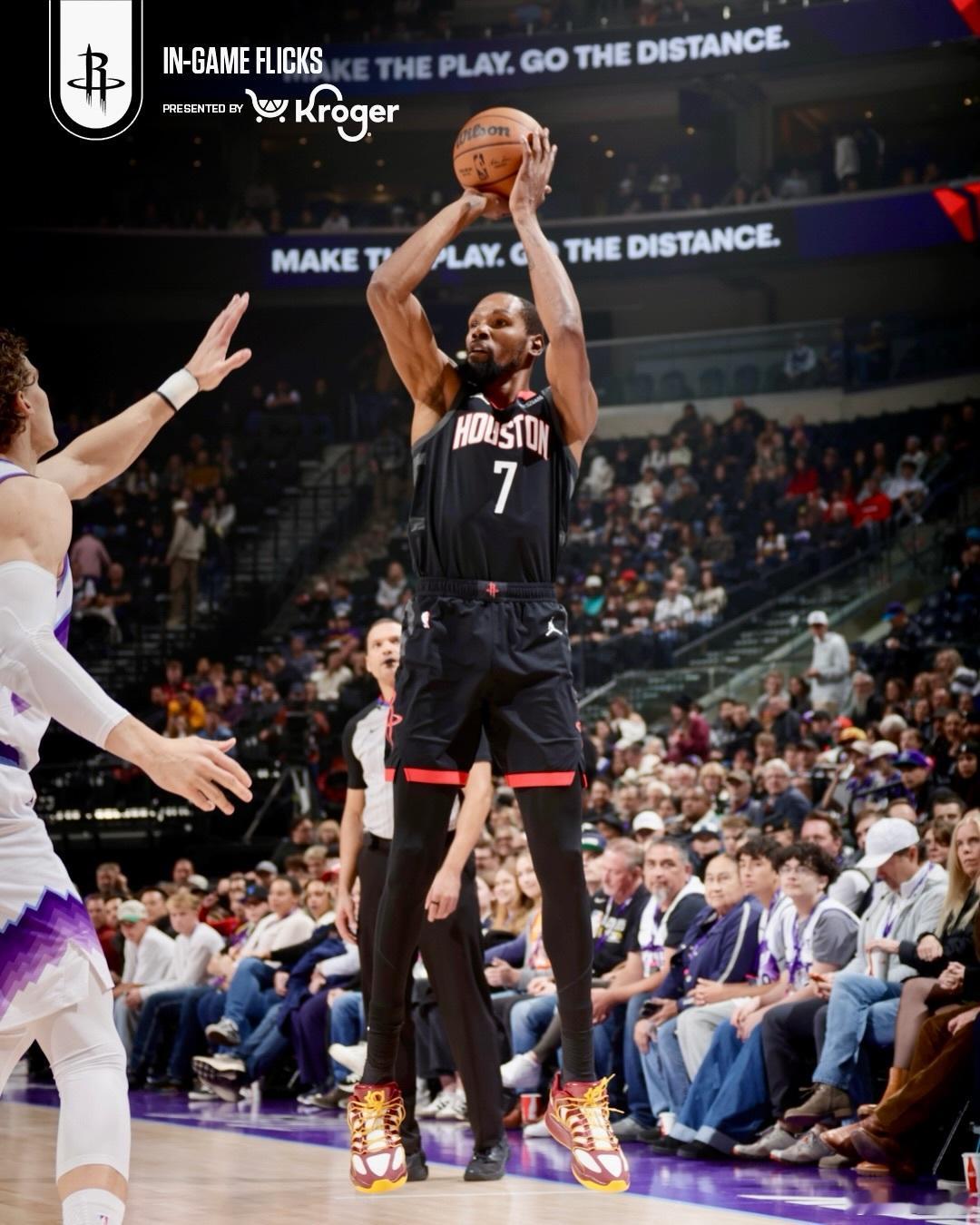 杜兰特今天：25分6篮板4助攻3抢断1盖帽+28 正负值14中10 投篮4中3 