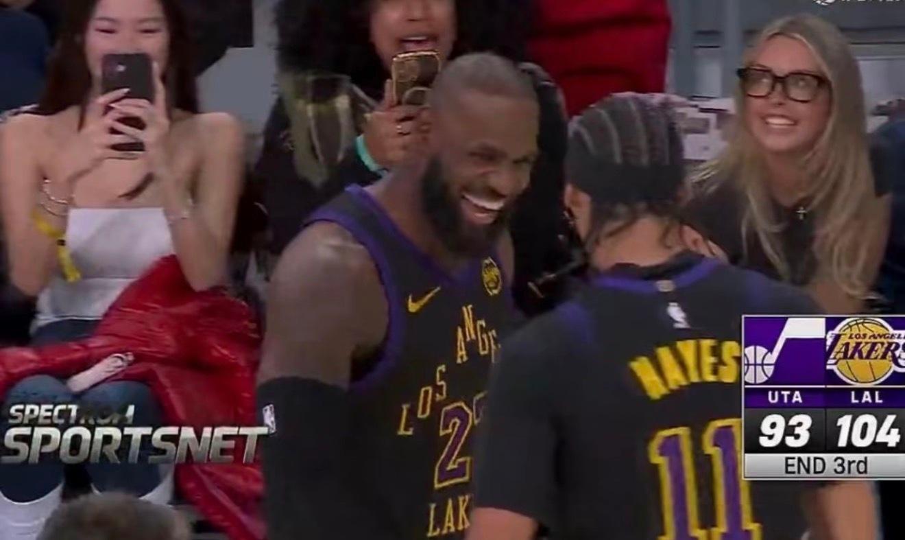 一瞬间我恍惚了