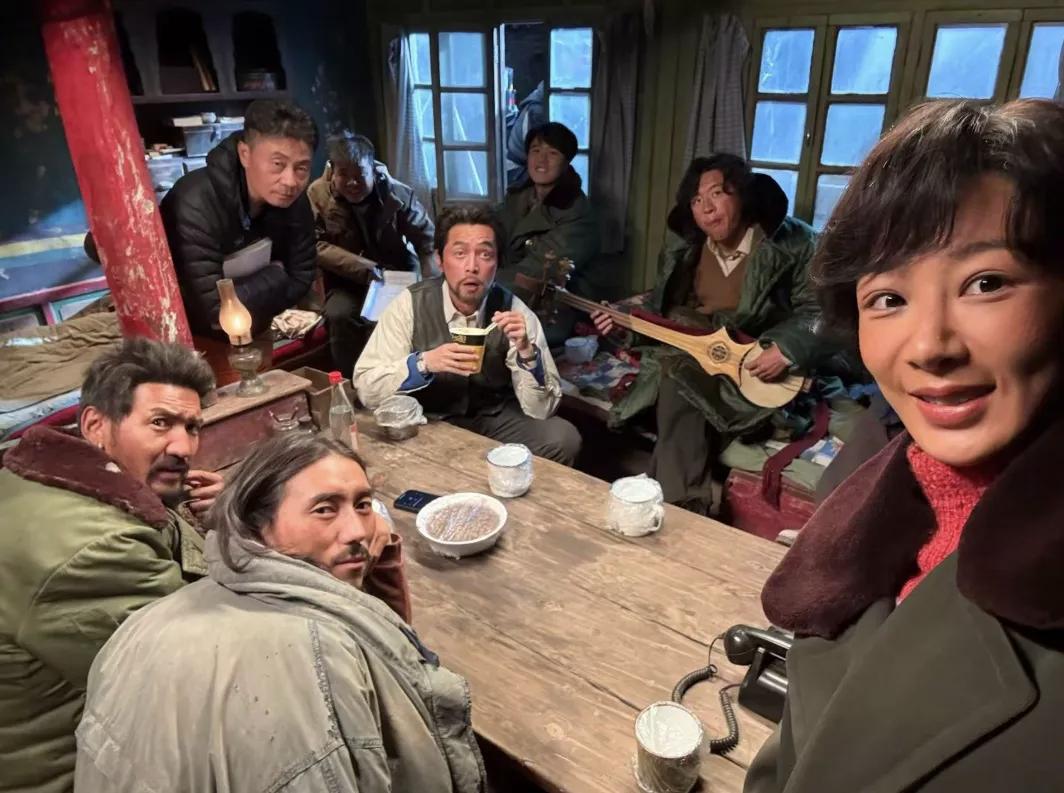 《生命树》收官，演员杨紫发布长文，正式和剧中角色“白菊”说再见。

她把白菊比作