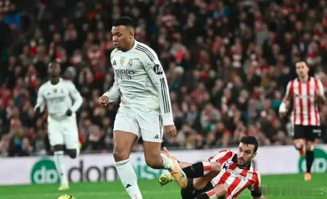 皇马夺冠不利影响，姆巴佩膝关节外侧韧带受伤预计伤缺3周!这对球队将是巨大打击吗？