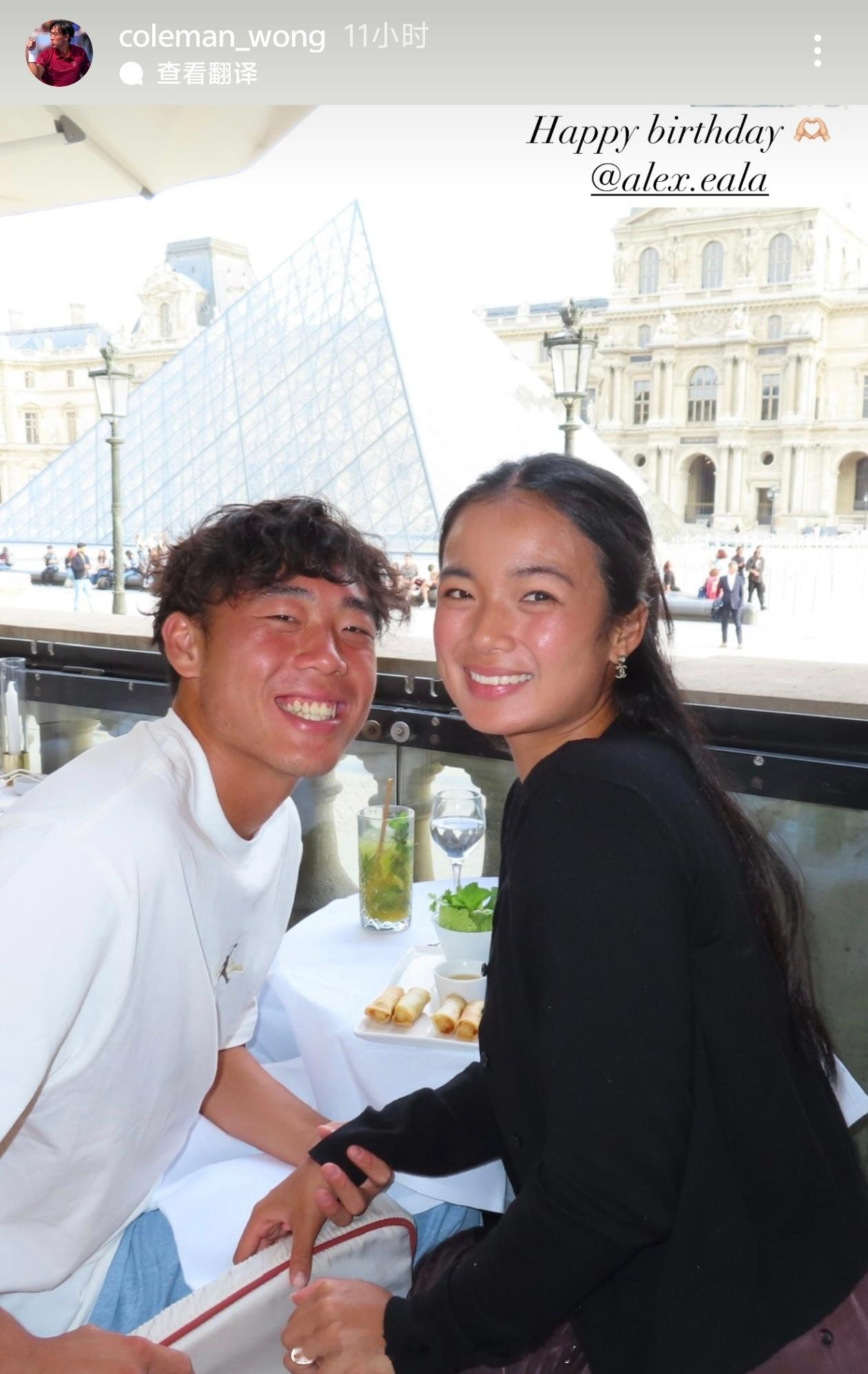黄泽林和伊埃拉看来是很好的朋友哈【之前他们否认是情侣👩‍❤️‍👨】黄泽林帮伊