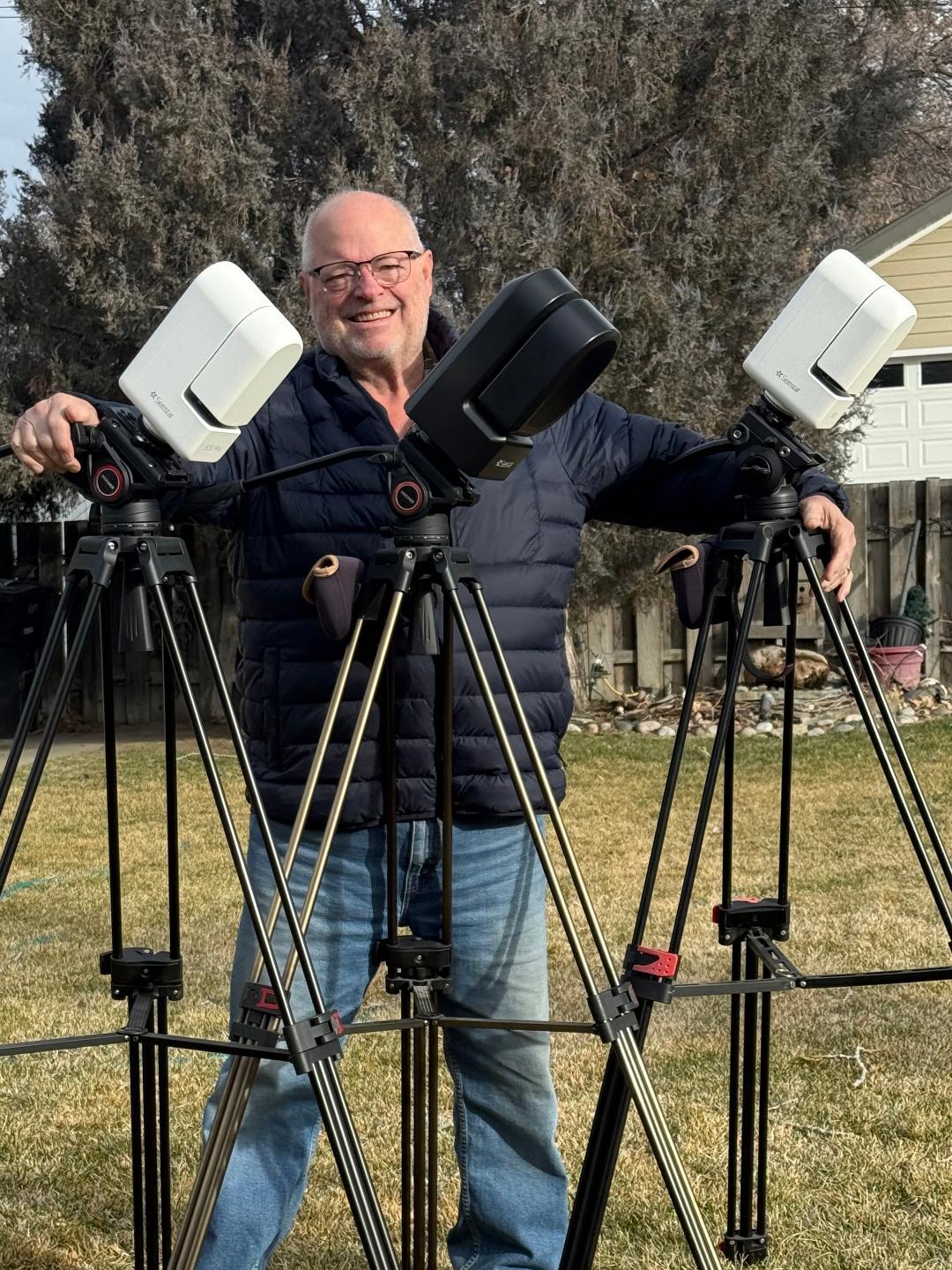 望远镜刚送到家，天空就乌云密布....。我叫Rob Wadd，痴迷深空...