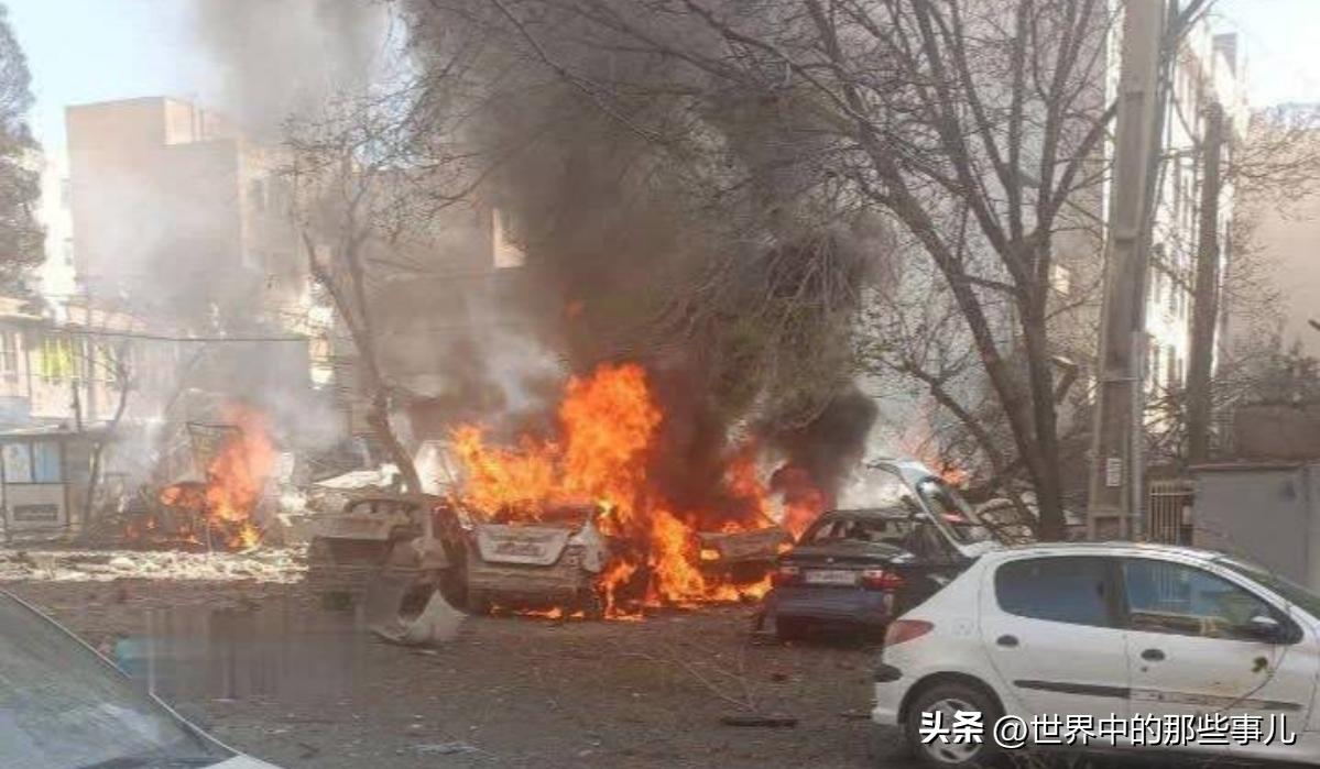 特朗普表示，将摧毁伊朗的导弹和摧毁伊朗海军！ 伊朗称正准备采取毁灭性回应！
2月