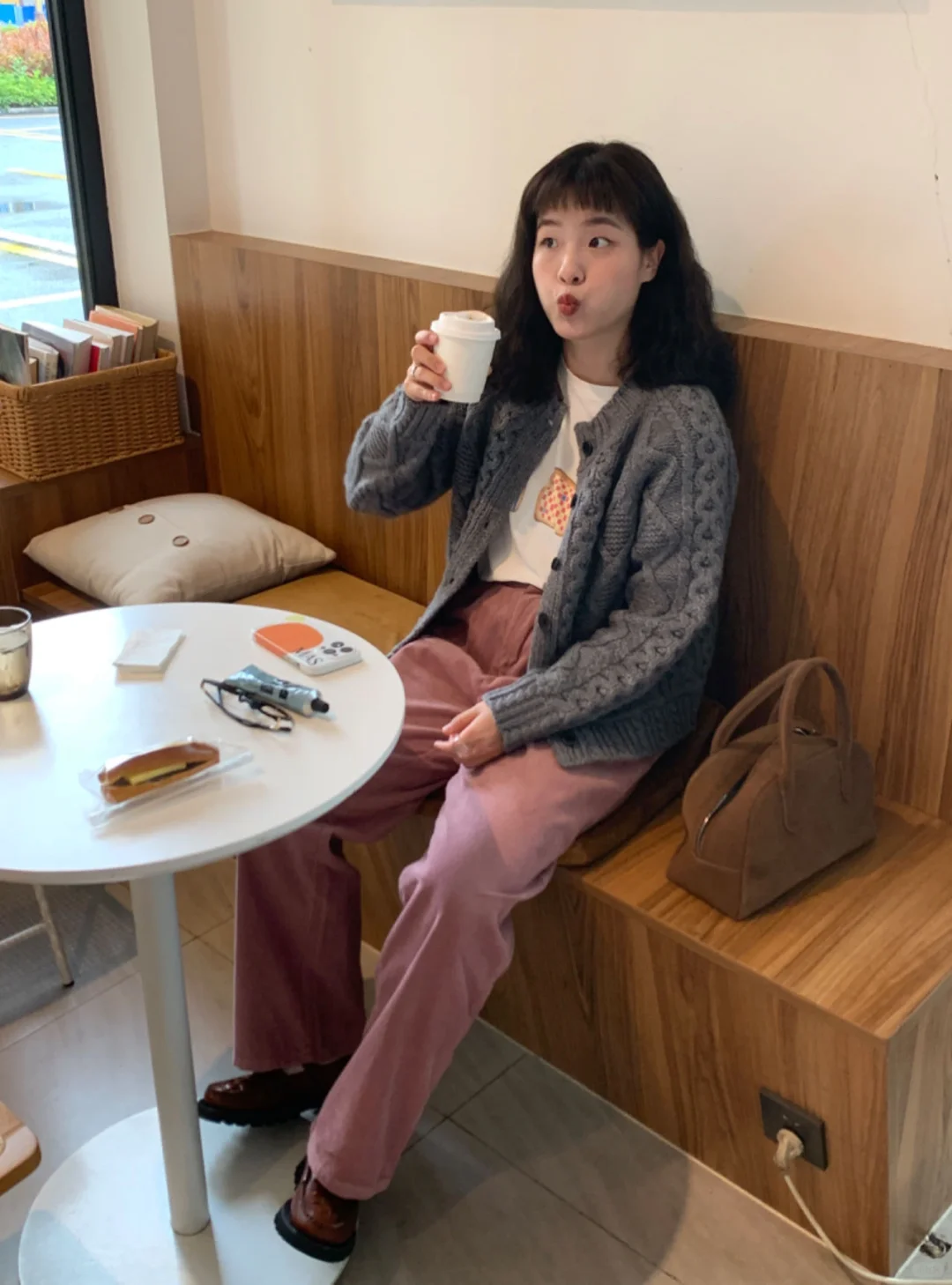 初冬来个灰粉穿搭吧