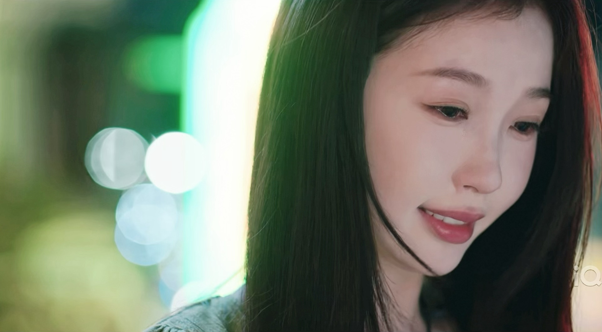 虞书欣哭戏真的很牛，绝美落泪💧好适合在大屏幕看虞书欣哭戏