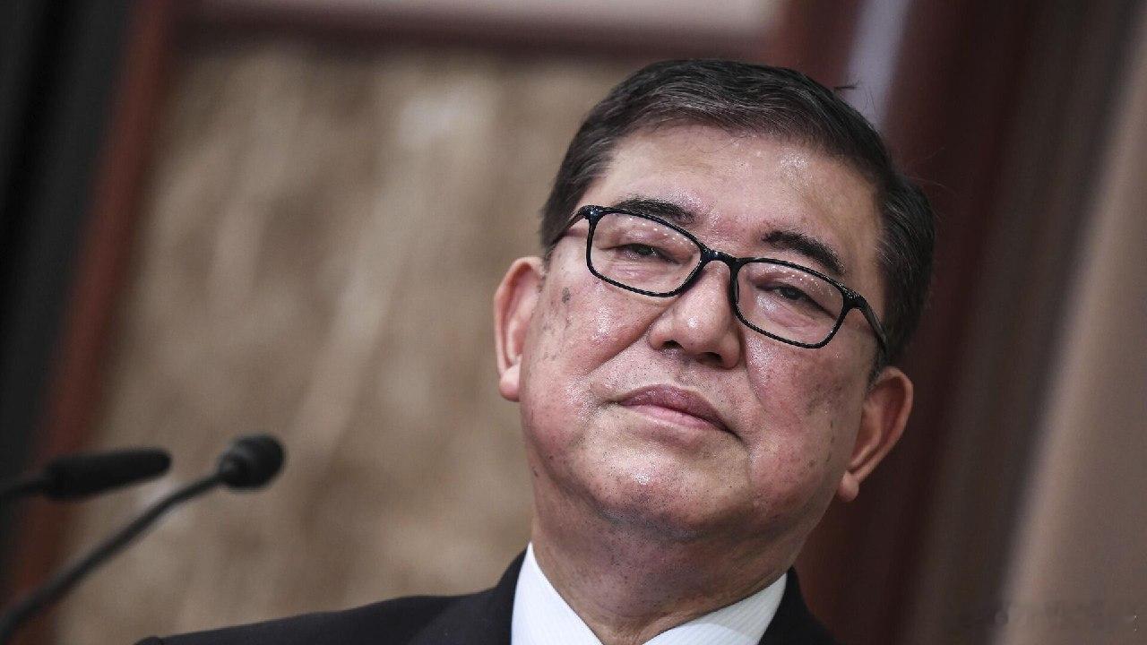 日本前首相石破茂在节目中，就首相官邸人士关于核武器必要性的言论发表评论时表示，此