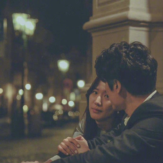 提供不了情绪价值 给予不了经济支持 给不了正能量正面的陪伴 三样一样都不占 就是