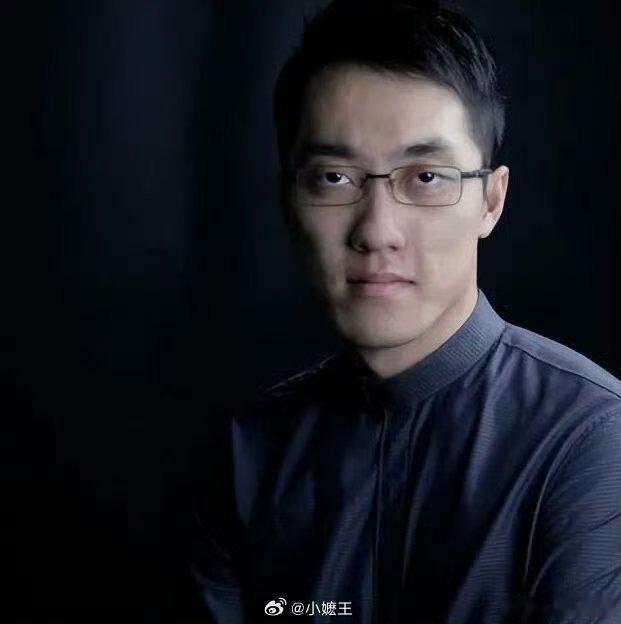 王自如又Awesome了 又一次让人眼前一亮！不管是临场反应还是深度输出，都稳得