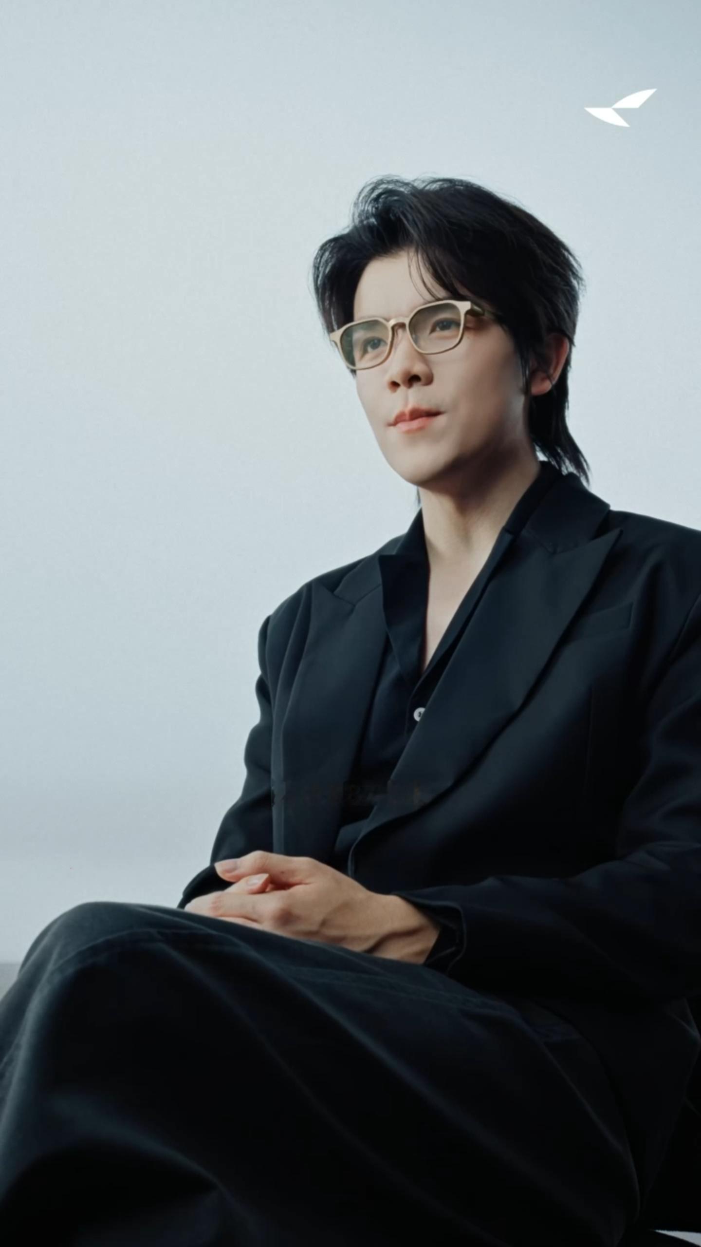 笑哭，以为柯老师在整活，结果人家是在用的高智商对 AI 进行降维打击！柯洁装弱智