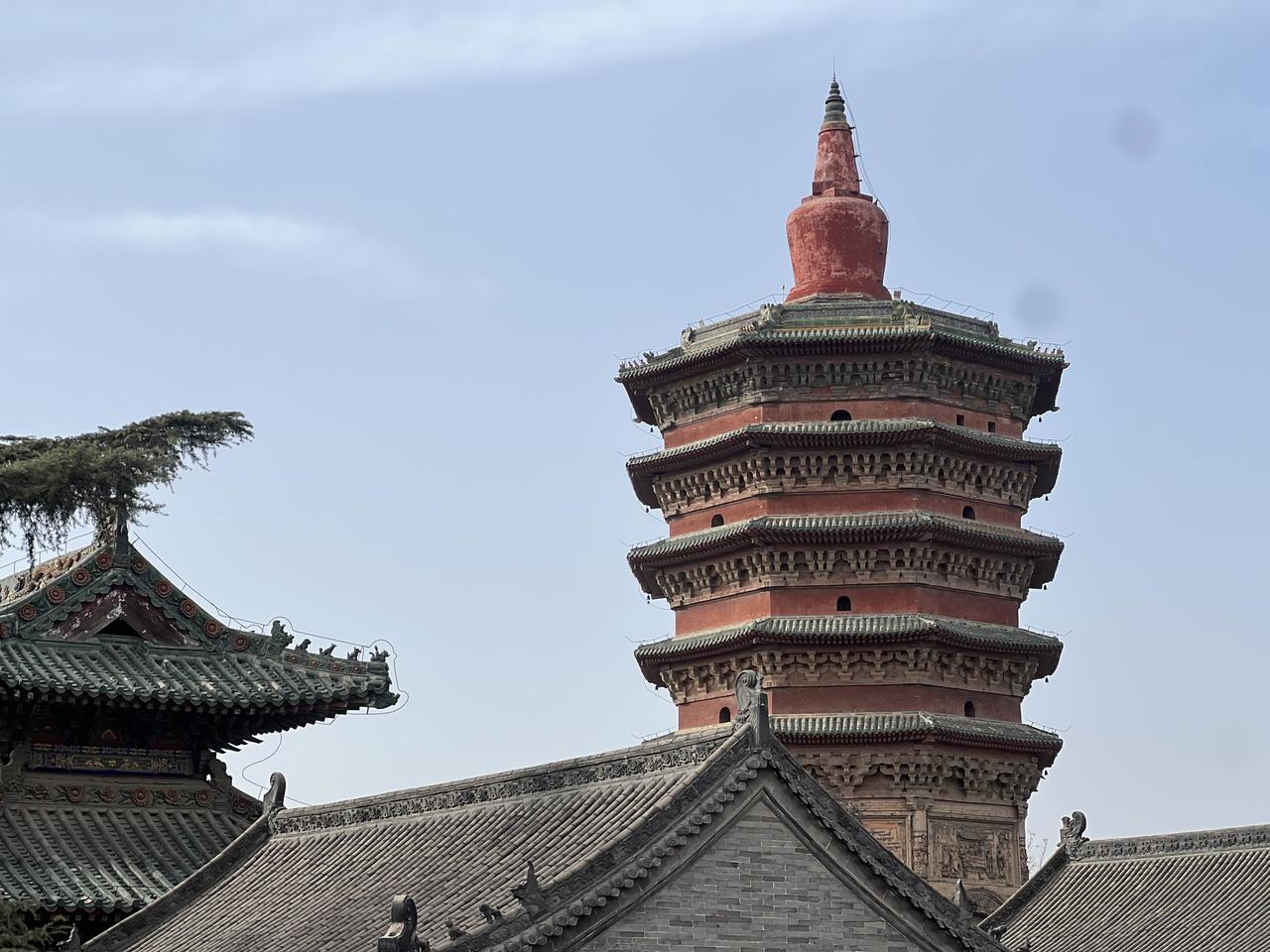 随手拍一张城市地标打卡照片3000年古都安阳，矗立着一座造型独特的古塔：文峰塔。