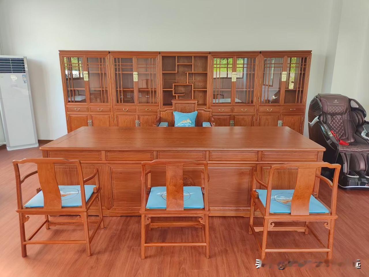 只做真缅花，纯正缅甸老料

山西太原办公家具入户