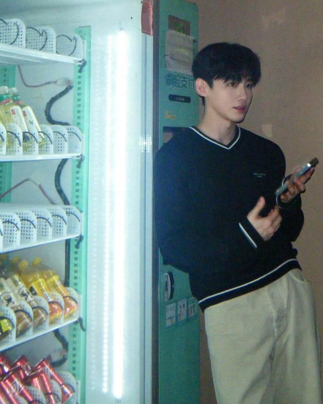 蒜了 再不舒服看看敬亭的脸也舒服了 