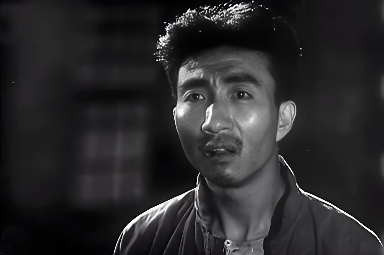 封顺（1921年7月-1999年1月18日），男，汉族，辽宁沈阳人，毕业于奉天演