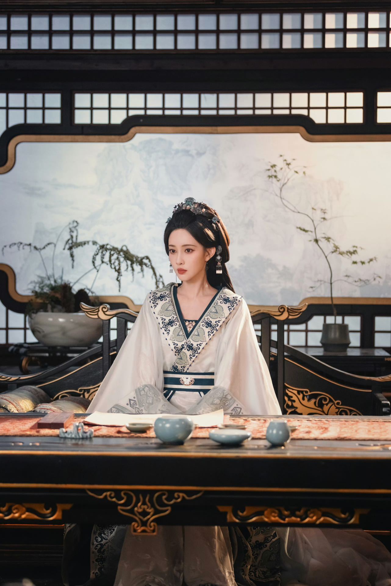 孟子义谈沈汐和与过往角色差异孟子义希望保持大家的新鲜感前世隐忍任人欺负，今生步步