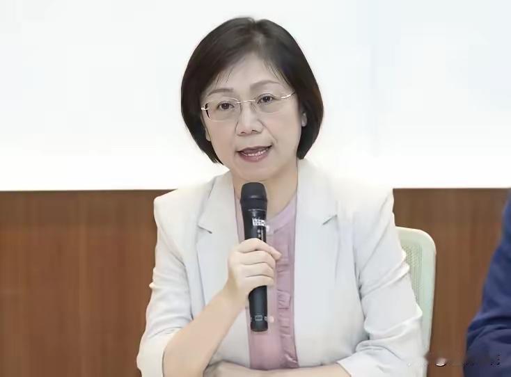 翁晓玲：相信郑丽文会传达多数台湾人不希望与大陆为敌

国民党主席郑丽文访问中国大