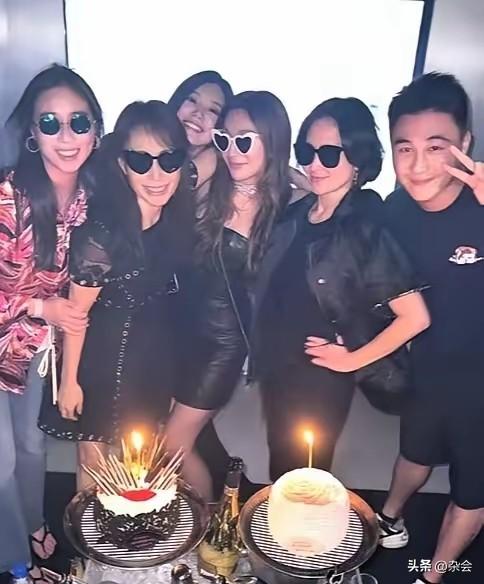 二房四房一家亲，何家姐妹花聚会，颜值都在线！
上一代的恩怨在她们这翻篇了，年轻一