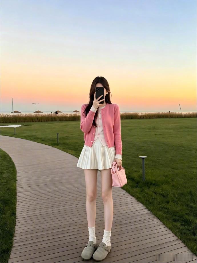 🍂入秋10图穿搭合集～早秋穿搭