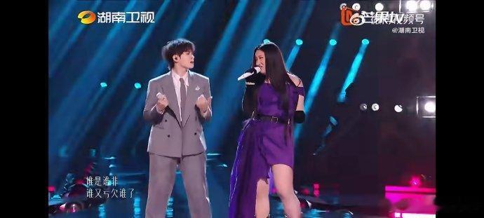 尤长靖锤娜丽莎演我和朋友上综艺歌手2026尤长靖和锤娜丽莎搭档太有笑点了，互动自