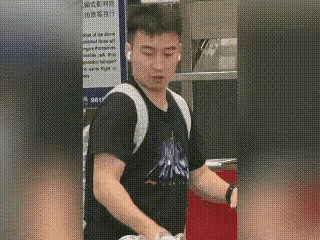 兰州牛肉面又抢镜了，
同样的配方，
熟悉的味道，

这次出征美国大满贯，
国乒又