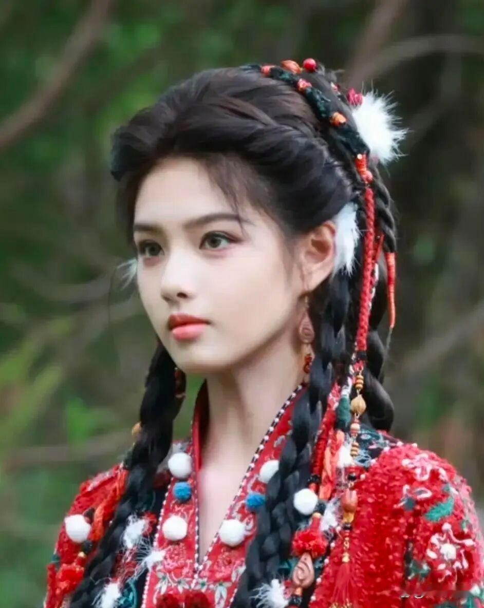 郭敬明审美遭吐槽，《百妖谱》女主艾米暴瘦失去特色，邓为也难幸免 