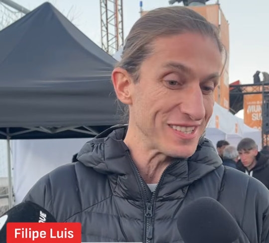 🗣️费利佩·路易斯：“有句话我说出来会心里不舒服.....但凭借辉煌的球队历史