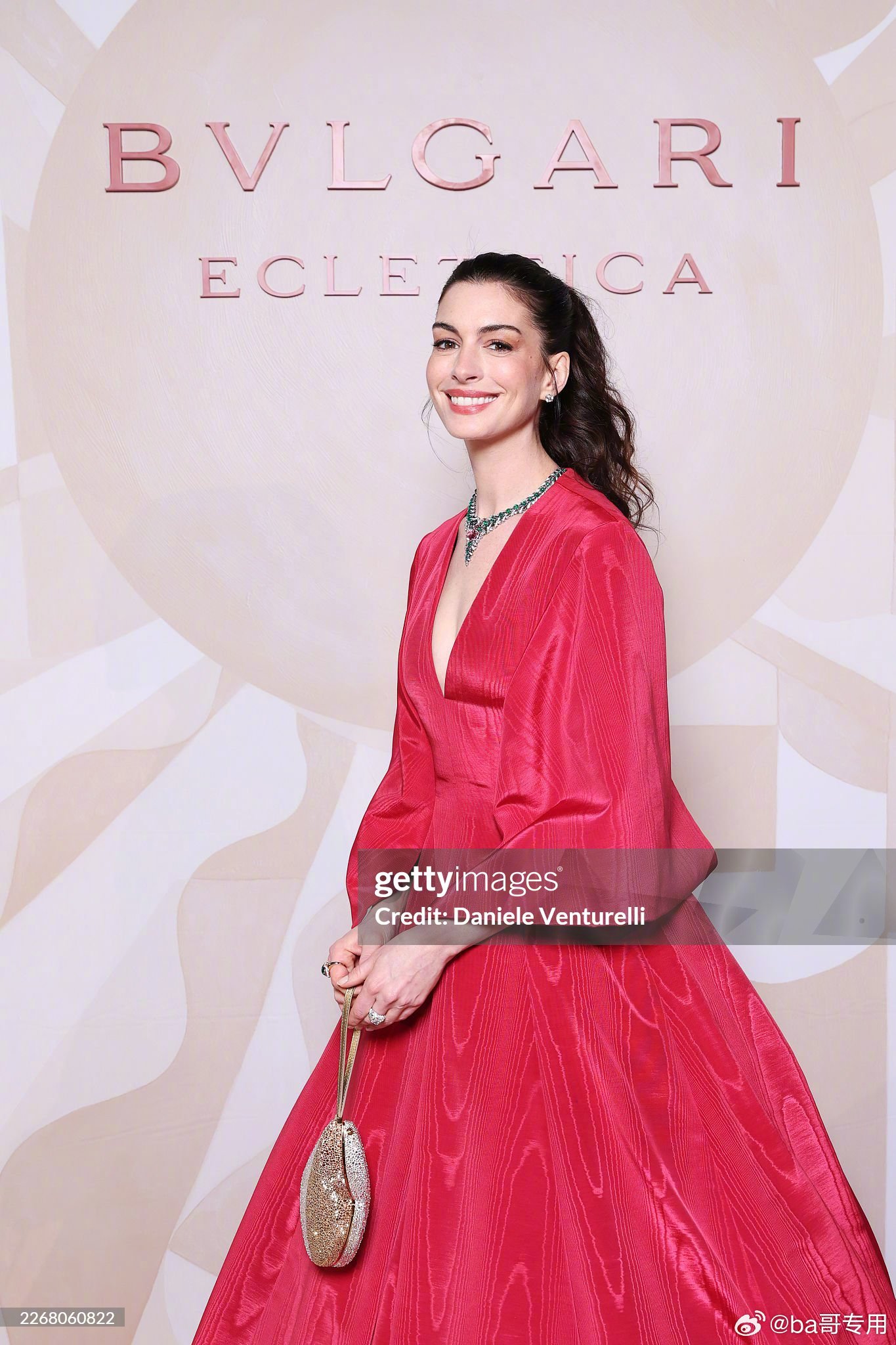 刘亦菲、安妮海瑟薇、Dua Lipa、金智媛，同场参加宝格丽的活动，来看看G社图