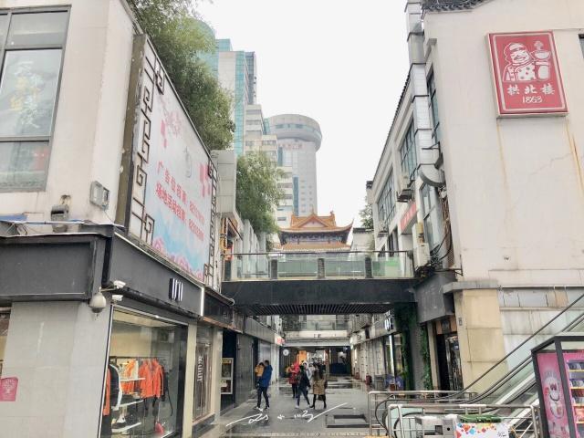 江苏省最牛的地级市，GDP超万亿，还同时拥有地铁和国际机场？

随着中国经济的迅