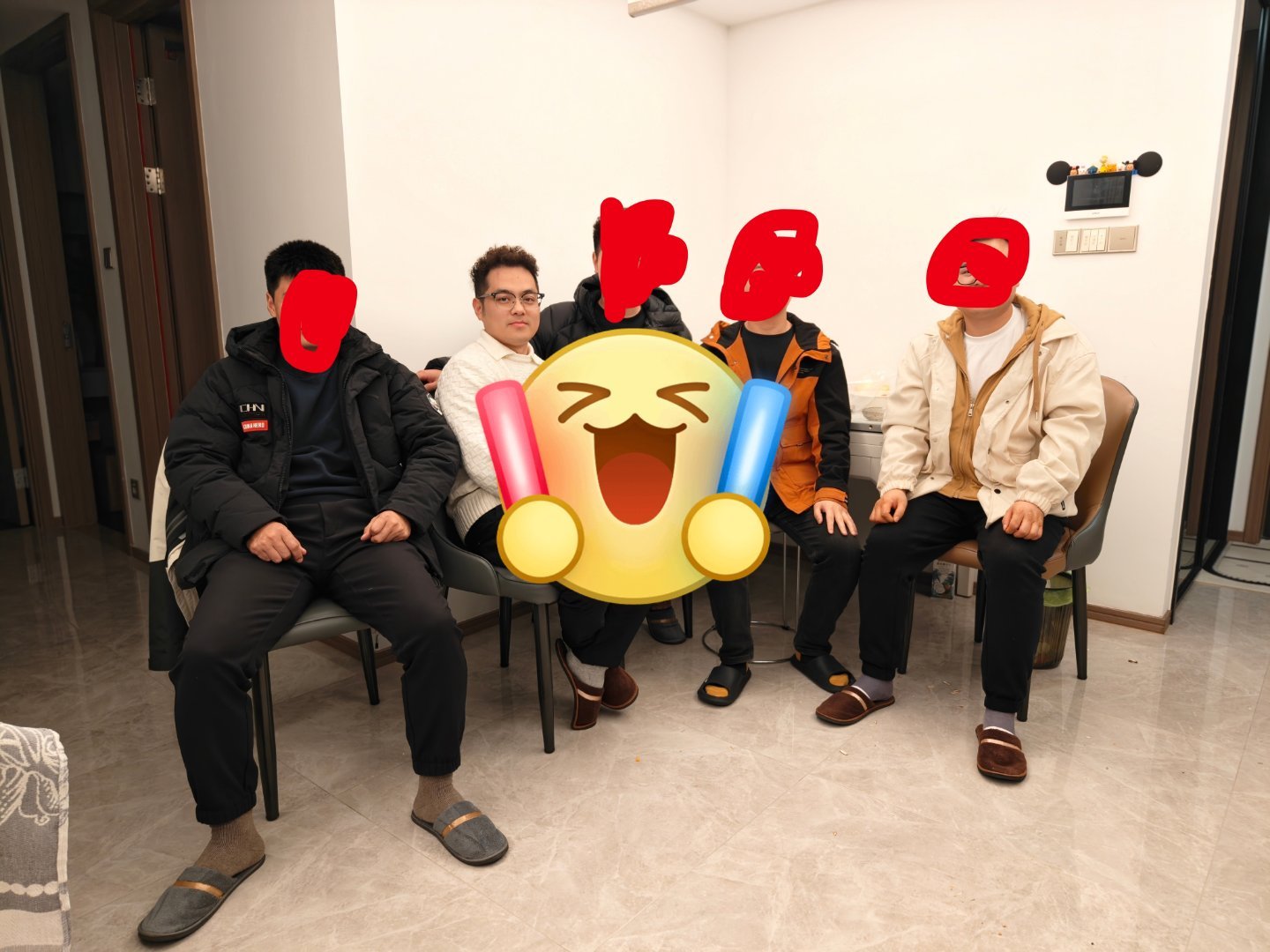 成年人的见面真的很贵 今年年初！大学室友终于又聚了一次从2011年相识，到201