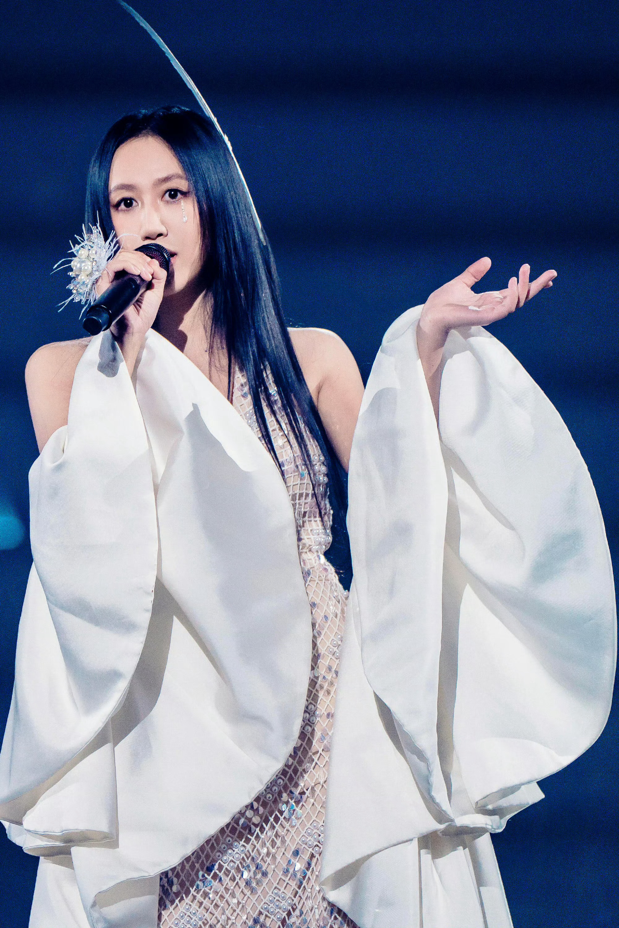 天津泡泡岛阵容天津泡泡岛音乐节谁能拒绝陈粒的现场！泡泡岛有她直接赢麻，独特声线自