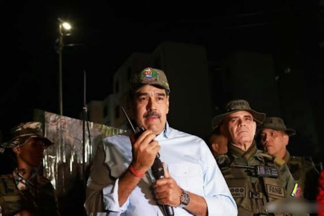 特朗普今日凌晨证实美军扣押一艘疑似运输委内瑞拉和伊朗原油的30万吨级油轮，标志着