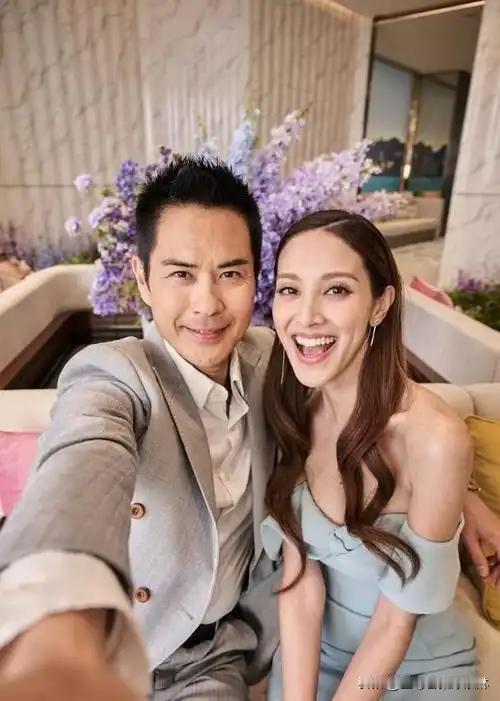 陈凯琳和郑嘉颖结婚后感觉就一直在生孩子，要不然就是传婚变，可能是因为他们俩年龄差